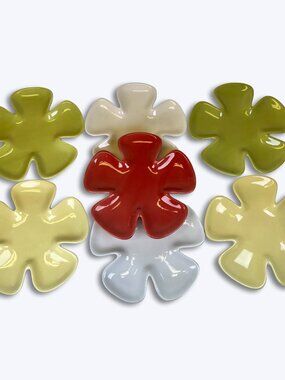 Vintage Retro Flower Plates Set 7 Colorful Grandmillennial Kitschy Dopamine 9"